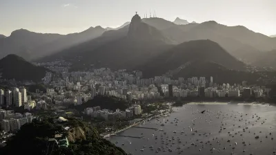 Baía de Botafogo e Corcovado, no Rio de Janeiro (RJ)